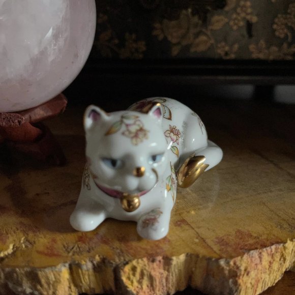 Curio Cat, Franklin Mint Cat, Vintage Cats, Gift, Porcelain Cat, Playful - Picture 4 of 5